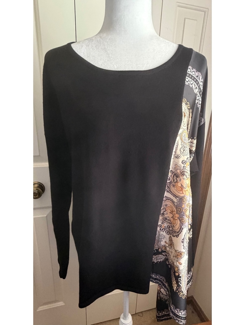 Chico’s Size 2 Large Black Paisley Mixed Media Asymmetrical Tunic Top